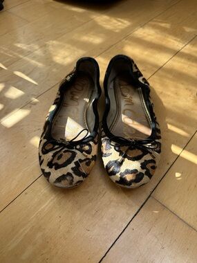 Leopard Print Ballet Flats with Bow